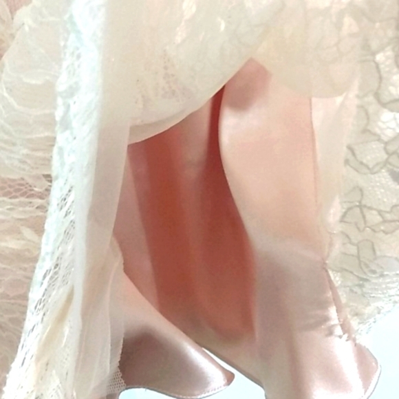 AZAZIE NWT SATIN & LACE DRESS SIZE 8 - Picture 8 of 11